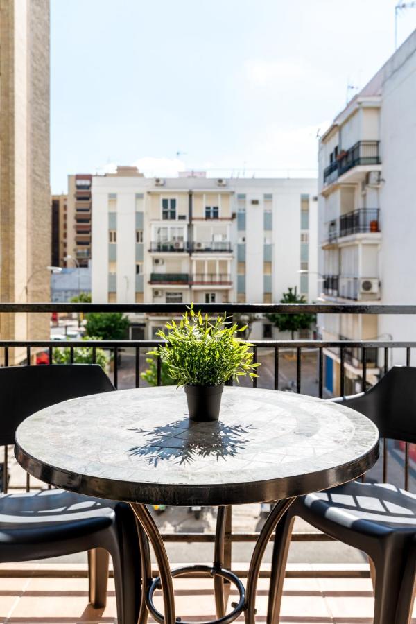 La Francesa Triana Appartement Sevilla Buitenkant foto